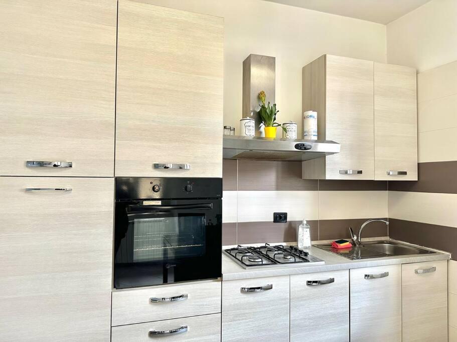 Terni Centro&Stazione By Gavi Apartments Ngoại thất bức ảnh